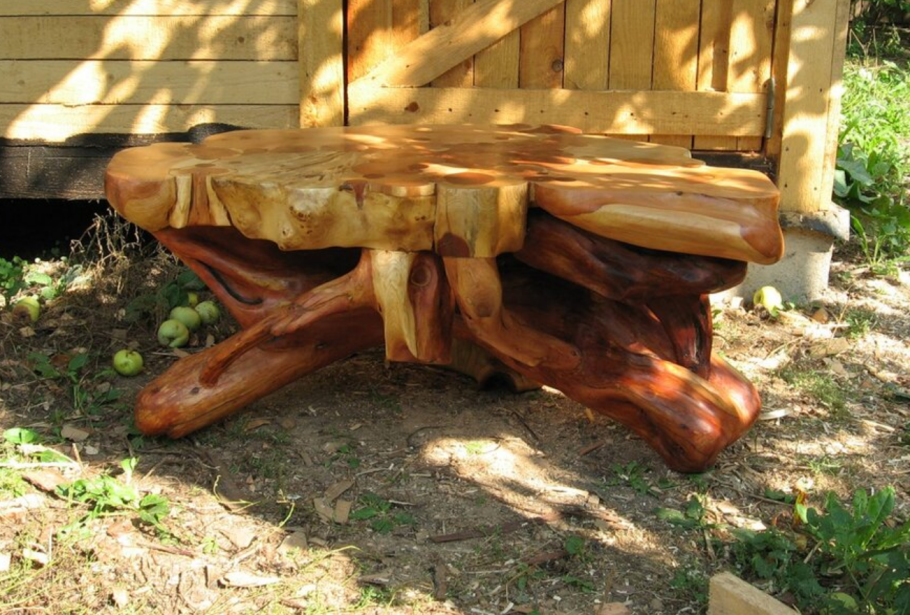 Лавки из коряг