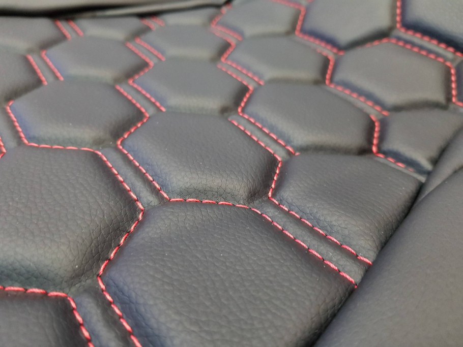 Перетяжка сидушки компьютерного кресла