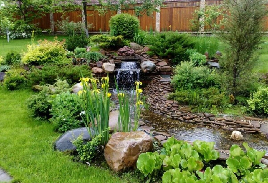 Водопад, сухой ручей, прудик