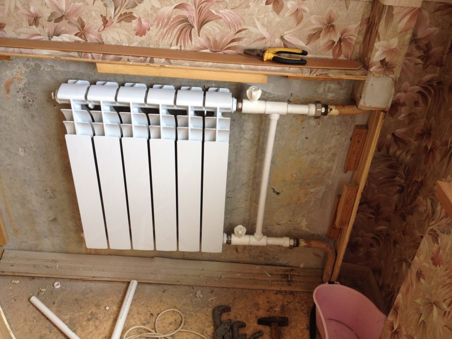 Схема соединения труб с отопительными приборами