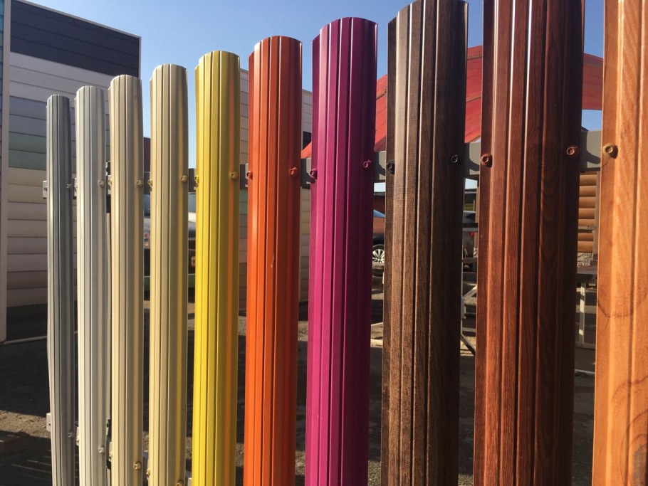 Оригинальная покраска забора