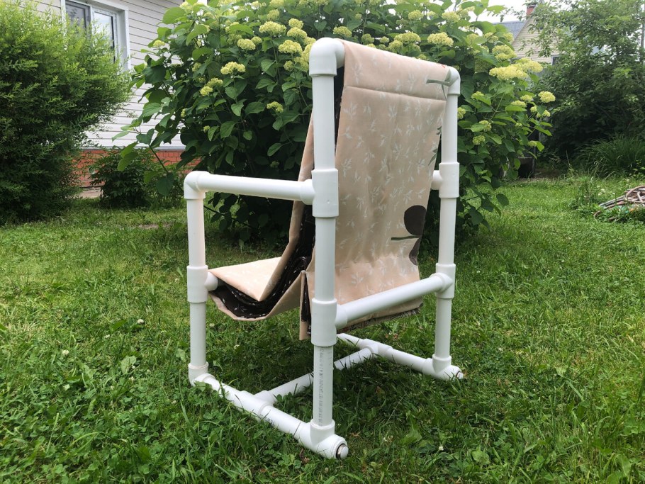 Кресло из труб