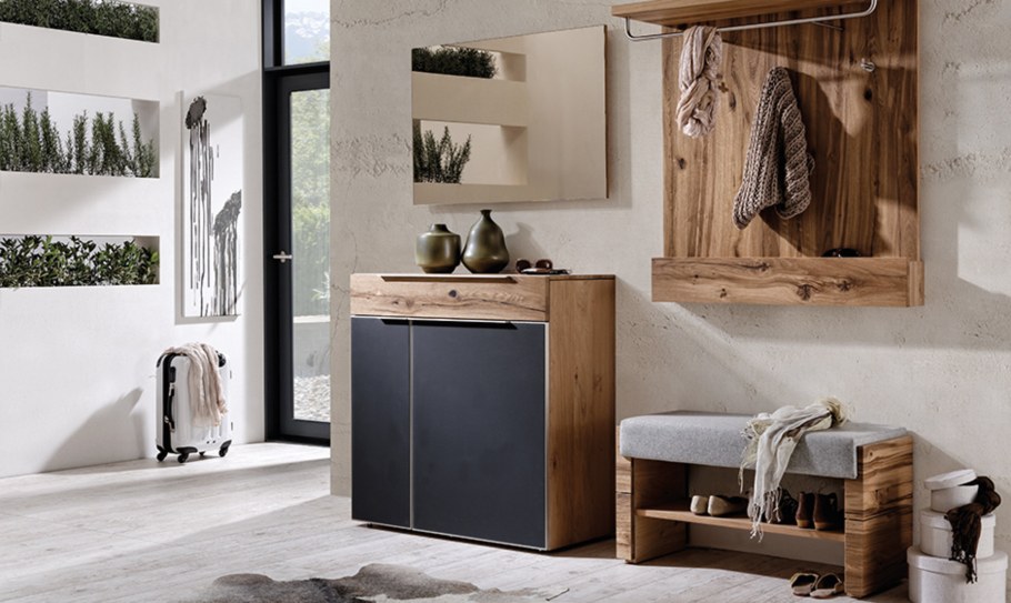 Капсульный шкаф дизайнер