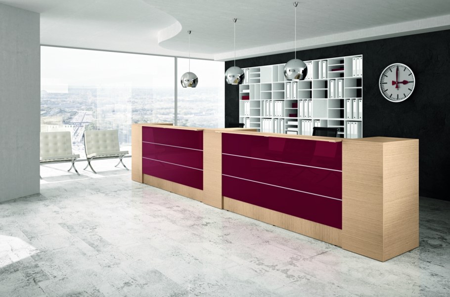 Софа в классическом стиле беж