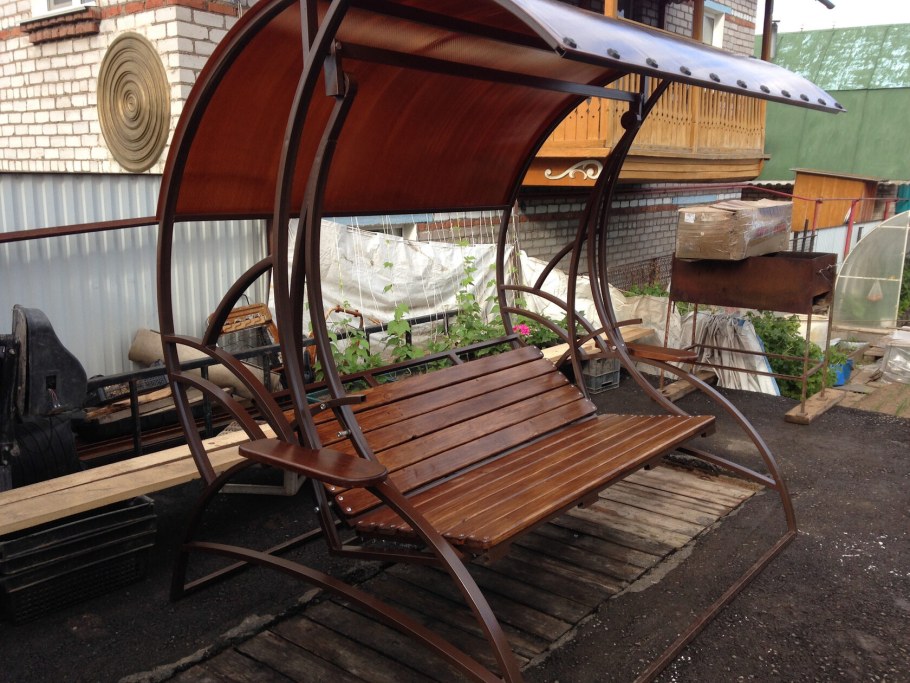 Качели металлические для дачи