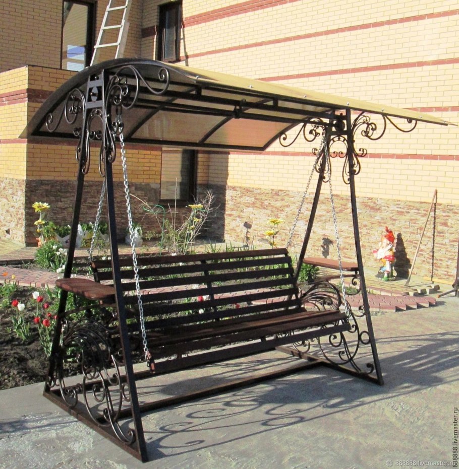 Качели садовые из металла