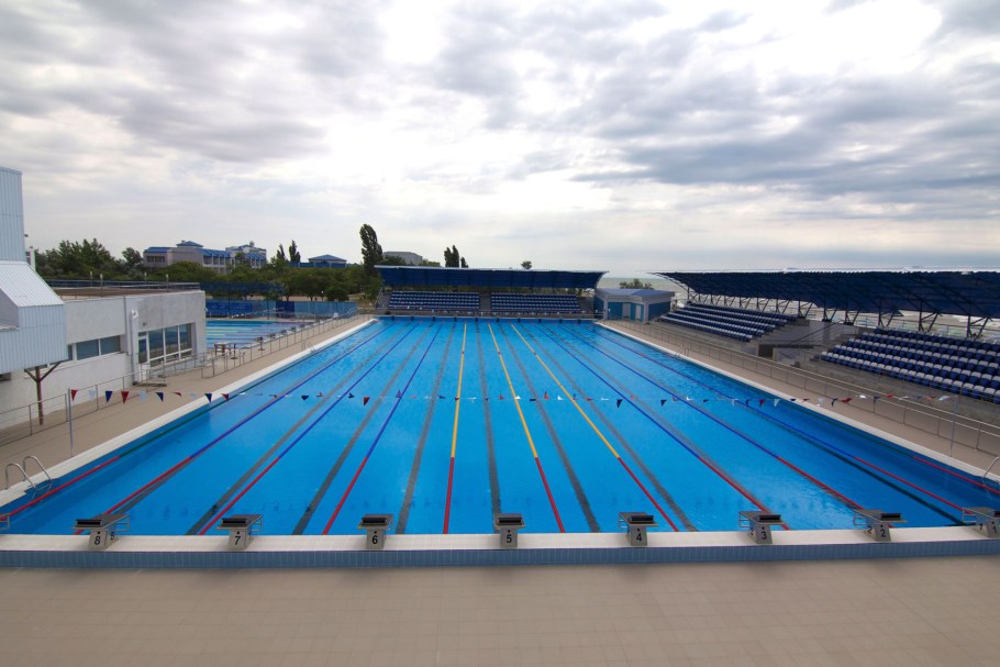 Бассейн спортивный Гудаута