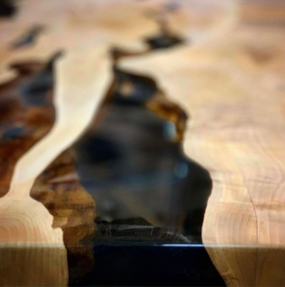 Стол из граба