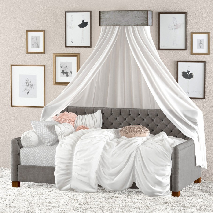 Кровать с балдахином односпальная