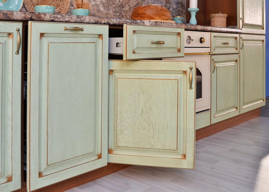 Гарнитур с патиной