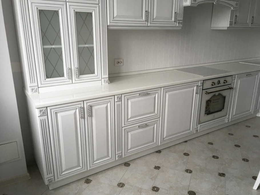 Арва мебель белая патина серебро