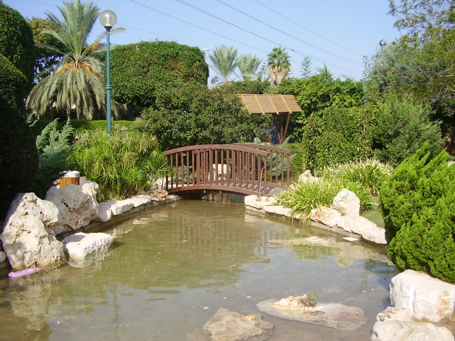 Японский сад в Холоне