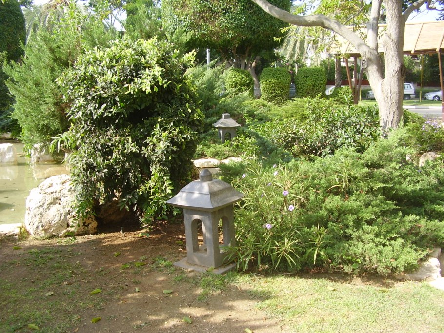 Японский сад в Партените дорога к морю