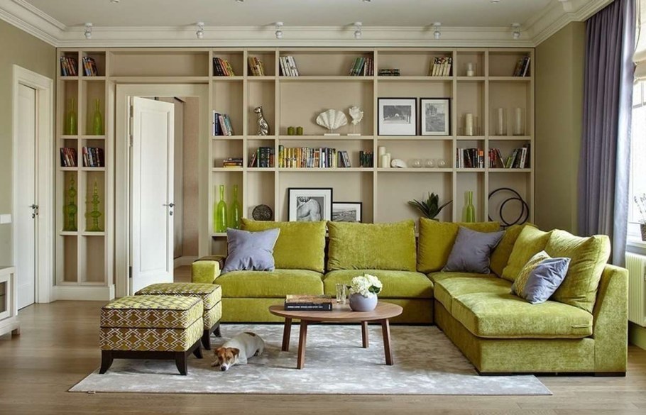 Оливковый диван в интерьере