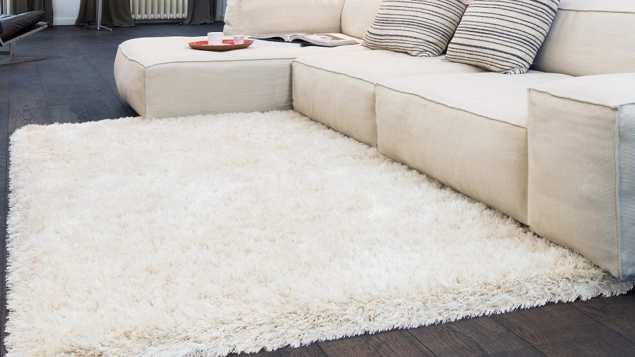 Ковры в интерьере гостиной