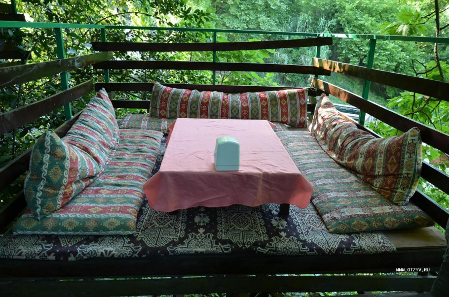 Чайхана Тапчан в метро Котельники