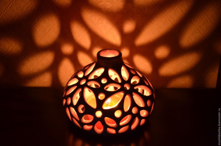 Подсвечник из глины