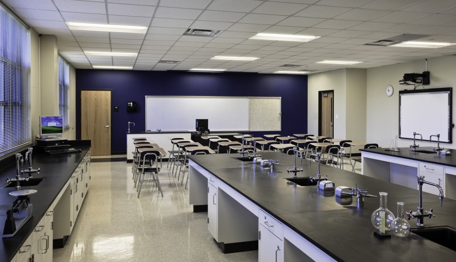 Мебель для кабинета химии и лаборантской в школе