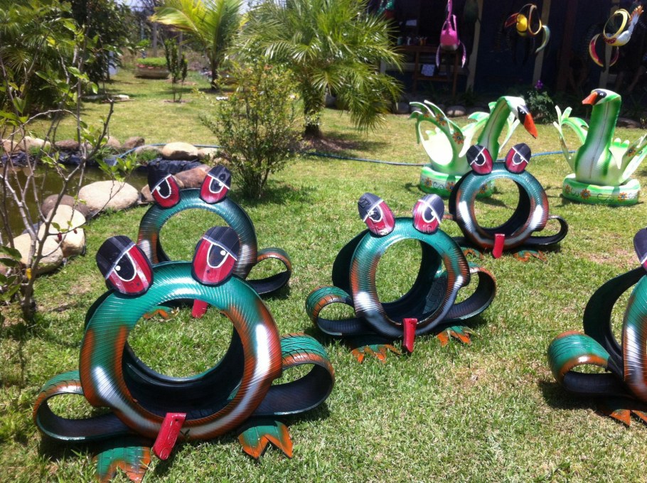 Украшения для сада из покрышек