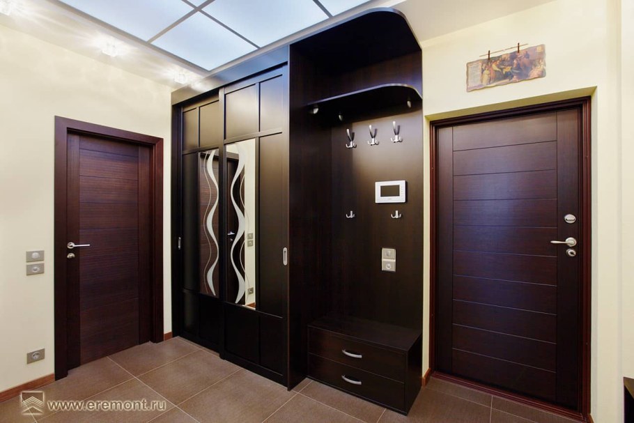 Вид из прихожей в гостиную