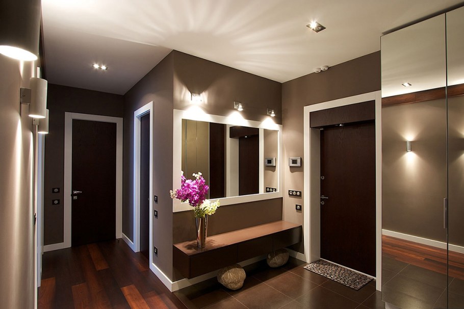 Современная отделка прихожей