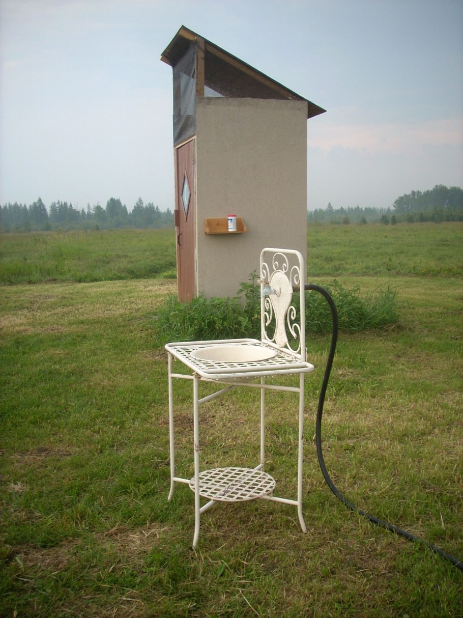 Уличная кухня для дачи