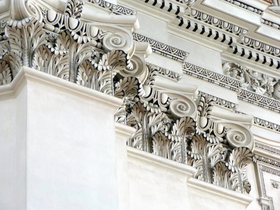 Corinthian order in the Greek Architecture