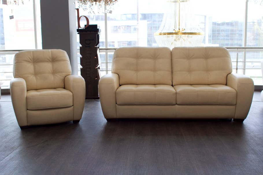 Диван Форсайт Британника