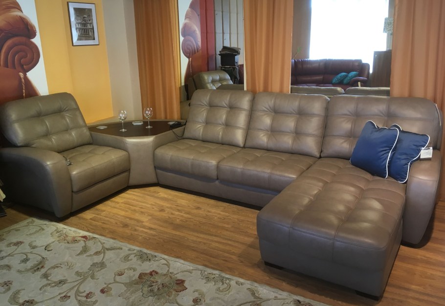 Диван Форсайт Британника