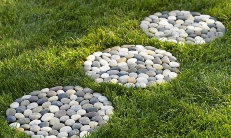 Клумба из камней