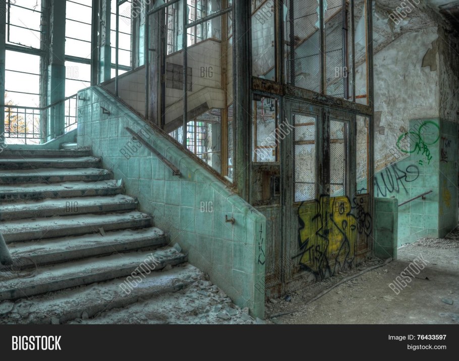 Заброшка с лифтом