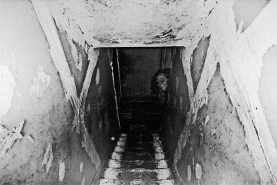 Лифт падает