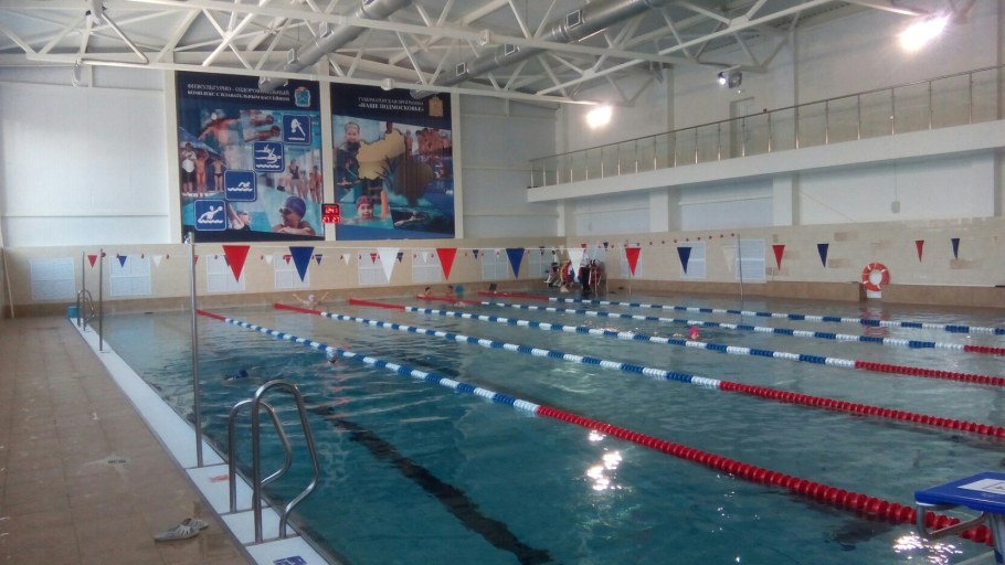 Бассейн в Яблоновском