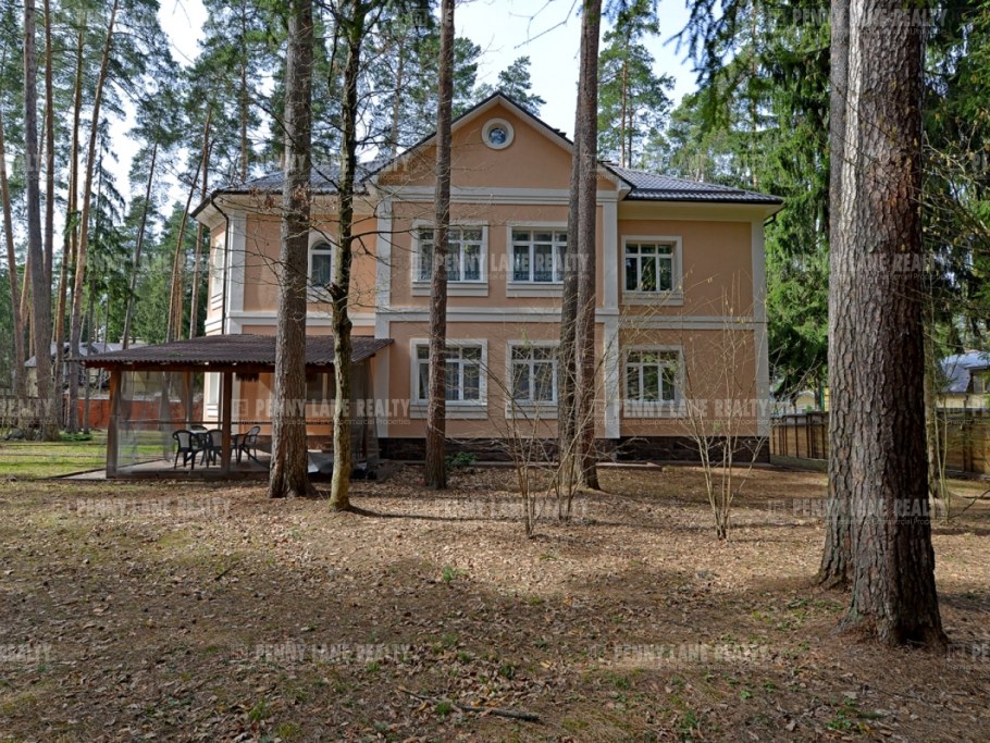 Дача Ельцина на Николиной горе