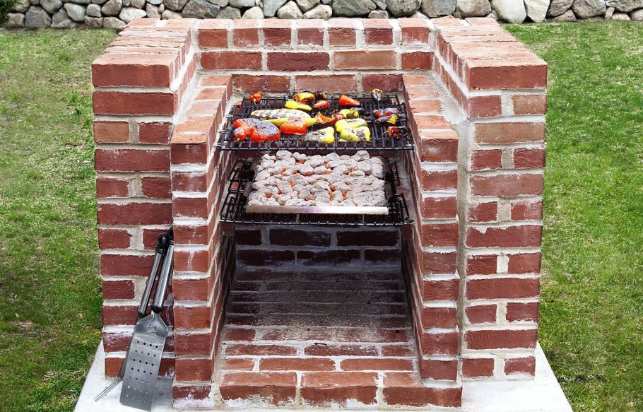 Barbecue Smoker Grill из кирпича