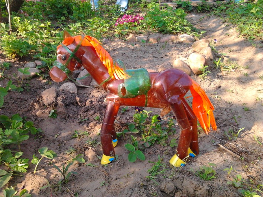 Украшения для сада своими руками из подручных материалов