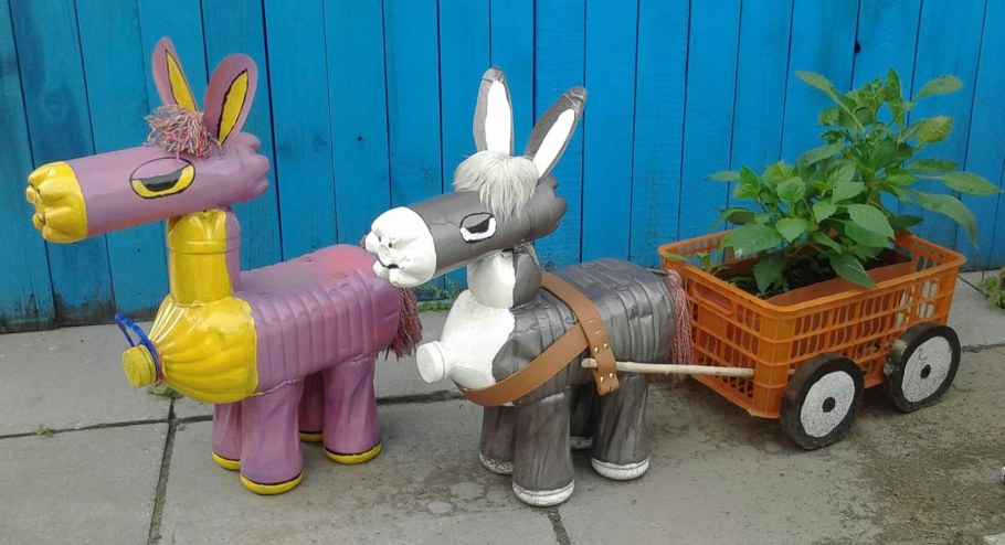 Животные из пластиковых бутылок