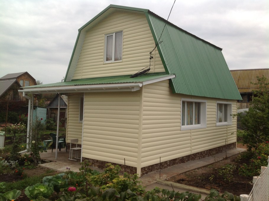 Дачный домик из сайдинга