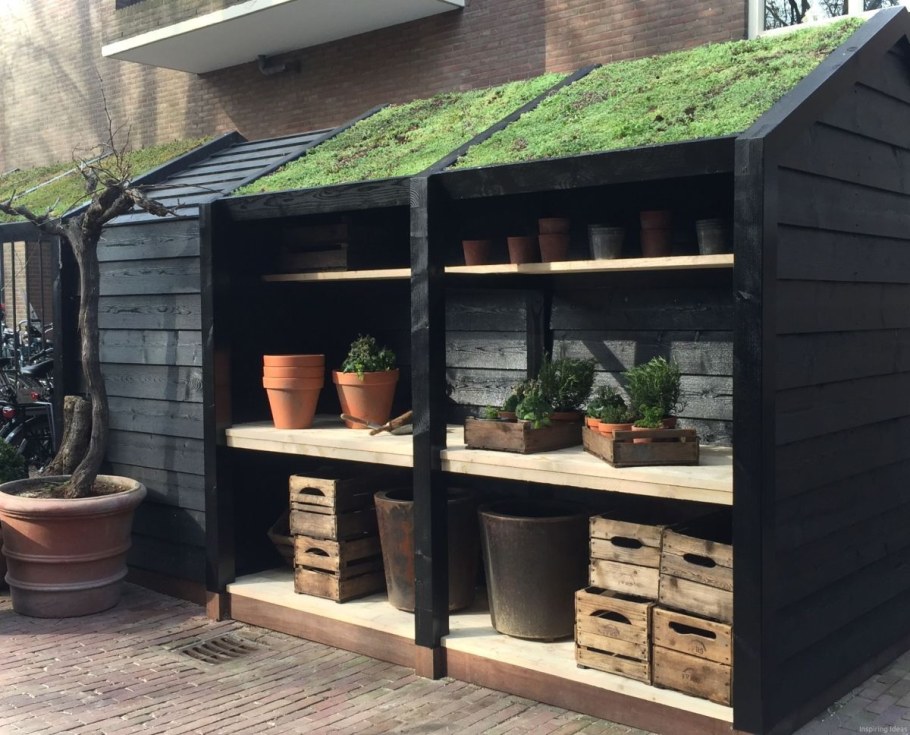 Обустройство сарая для инвентаря