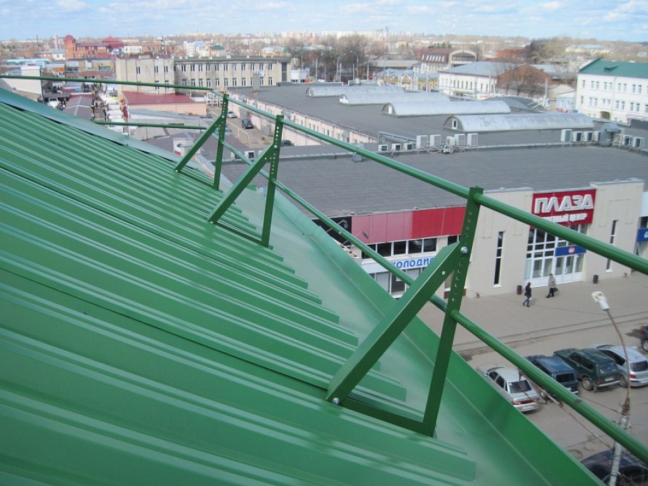 Металл профиль ограждение кровли