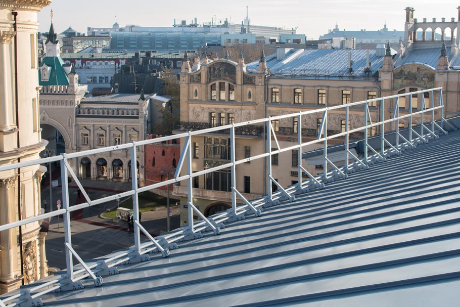 Ограждение фальцевой кровли ROOFSYSTEMS next