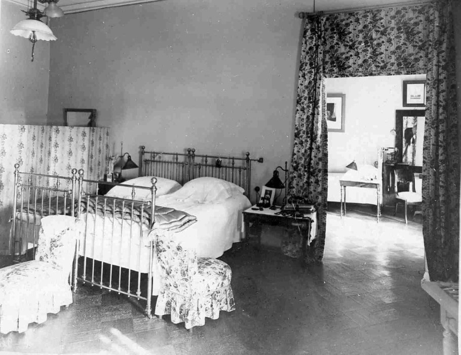 Дореволюционная спальня