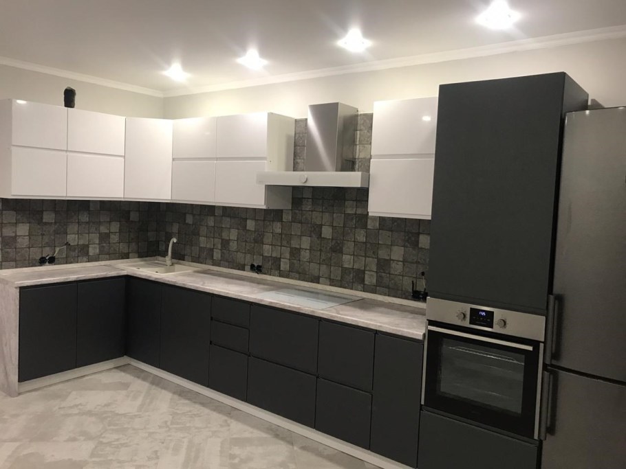 Замена кухонных фасадов и столешниц