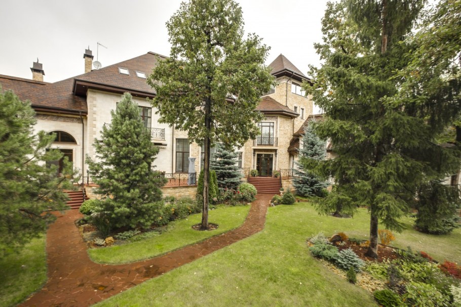 Коттеджный поселок Рублевка Москва