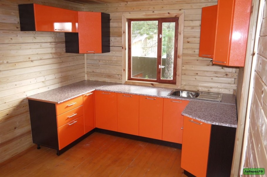 Бюджетная кухня на дачу