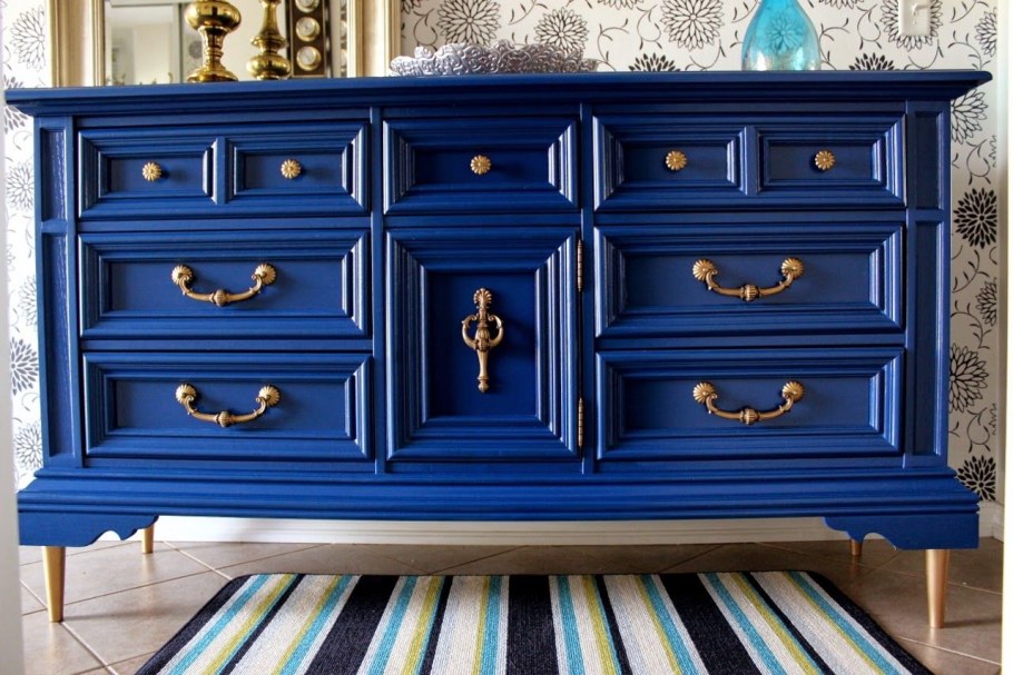 Отреставрированный комод