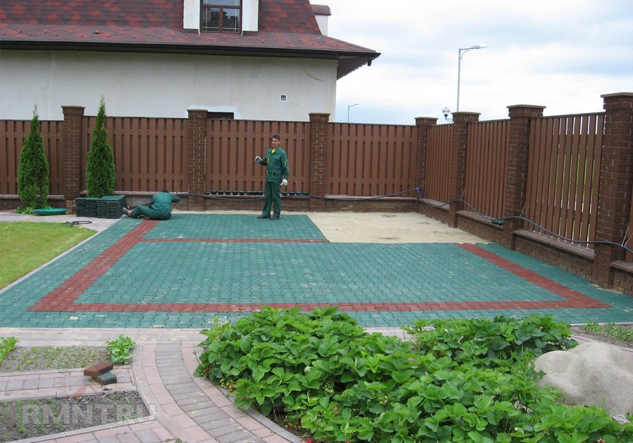 Покрытие двора в частном доме