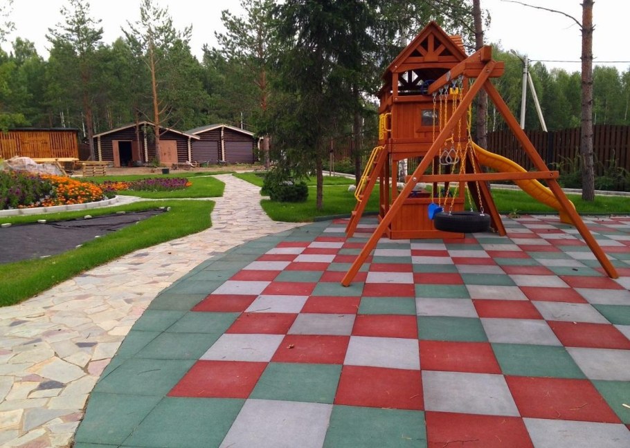 Резиновая плитка для детский площадок