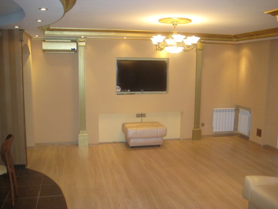 Гостиная совмещенная с балконом