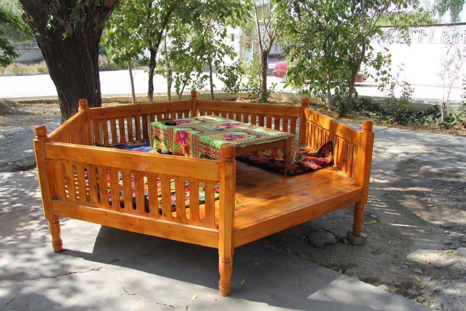 Сури топчан